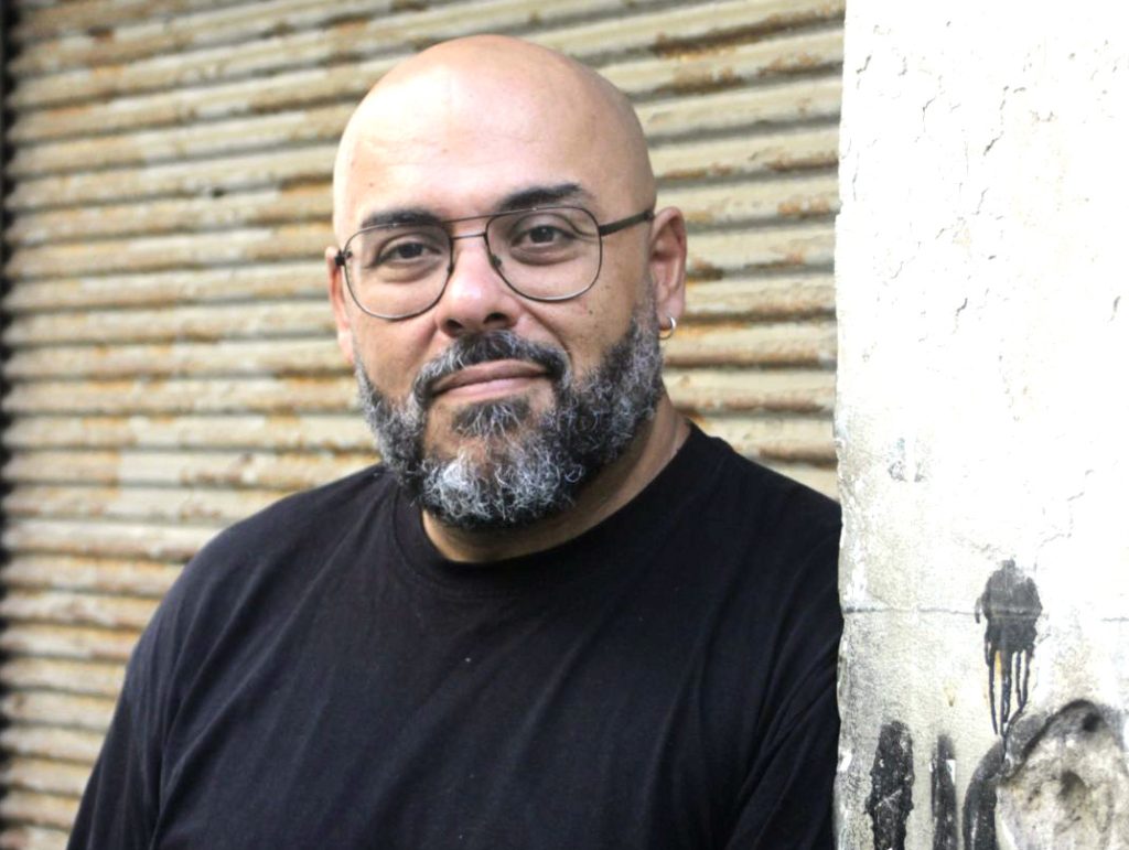 Yanis Koussim. Scénariste et réalisateur : «La mémoire du mal est une matière vivante»