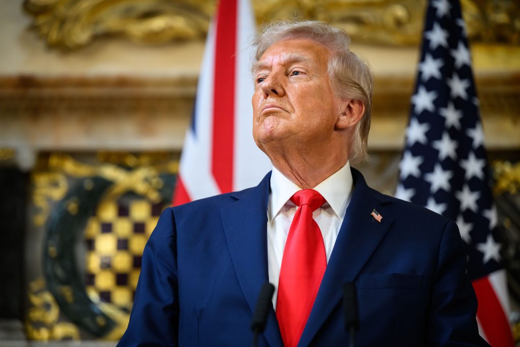 US, Iran Near Deal with $300 Billion Economic Package for Nuclear Halt