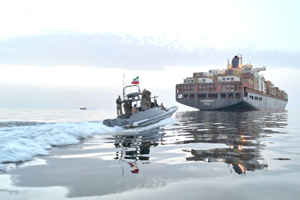 Thousands of Sailors Evacuated from Strait of Hormuz After US-Iran Peace Deal