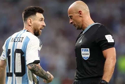 Referee's disciplinary omission on Messi sparks debate in World Cup qualifier